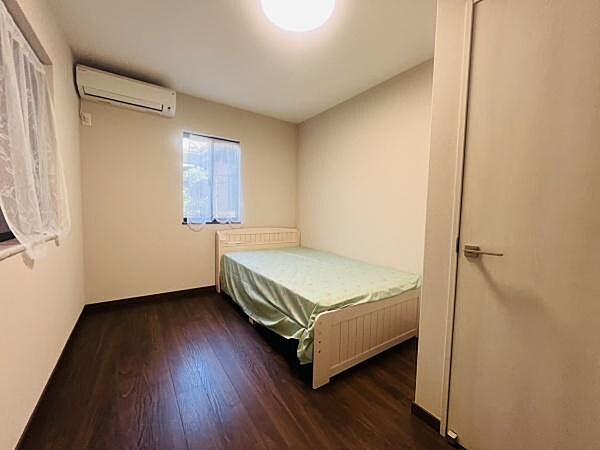洋室を拡大表示
