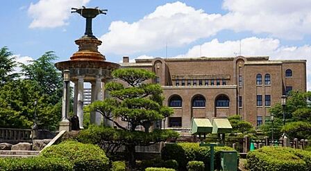 鶴舞公園まで647m