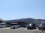 ローソン桜井川合店まで766m