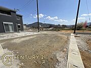 ■現地撮影写真■前面道路約4ｍでお車の出し入れも楽々！
