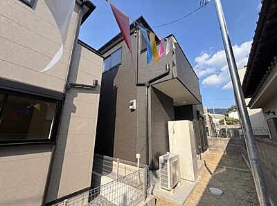 外観:■耐震等級3の地震に強安心の邸宅!雨で汚れを洗い流してくれるセルフクリーニング機能付き外壁!お気軽にお問い合わせください! 外観:■耐震等級3の地震に強安心の邸宅!雨で汚れを洗い流してくれるセルフクリーニング機能付き外壁!お気軽にお問い合わせください!