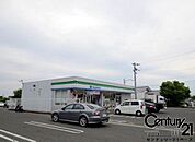 ファミリーマート天理勾田町店まで691m