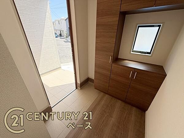 玄関を拡大表示