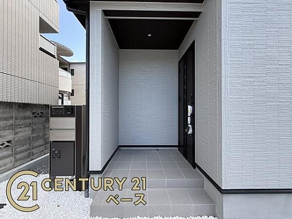 玄関を拡大表示