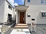玄関：■こちらがが外観から見た玄関となっております。