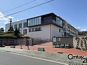 王寺町立王寺南義務教育学校畠田学舎まで1300m