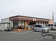 セブンイレブン近鉄大輪田駅前店まで570m