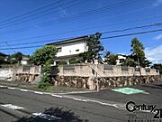 ■現地撮影写真■敷地面積約301坪（更地約120坪、建物あり約181坪）です！