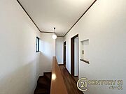 ■現地撮影写真■こちらは2階廊下部分です！