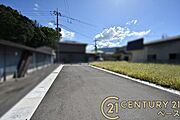 ■現地撮影写真■前面道路約6ｍでお車の出し入れも楽々！