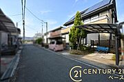 ■現地撮影写真■敷地と道路の高低差が少なく駐車もスムーズです！
