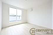 ■バルコニーに面した開放感のあるお部屋です！
