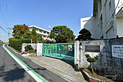 香芝市立下田小学校まで900m