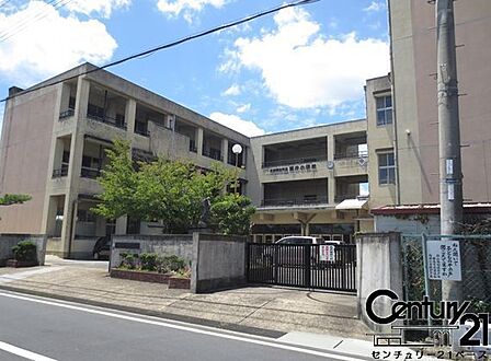 大和郡山市立筒井小学校まで640m