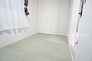 小さなお子様のお世話に大活躍の和室(2025年08月撮影)