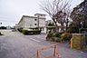 周辺：長根小学校まで95m、長根小学校まで95m(徒歩約2分)