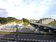 バルコニーからの眺望です！是非一度現地までお越しください。ご自宅まで送迎も可能です。