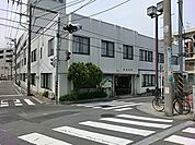 医療法人佐藤病院まで1304m、内科や外科・整形外科・脳神経外科などを中心に、救急医療から回復期・慢性期・在宅医療まで幅広く対応してくれる病院です。