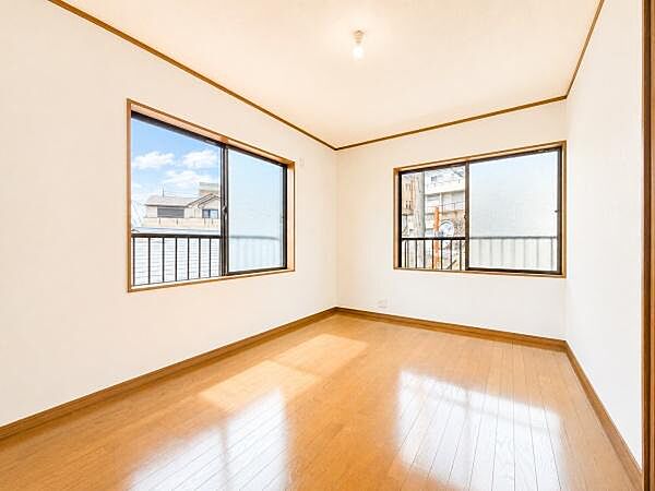 洋室を拡大表示