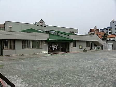 聖クララ幼稚園まで226m、徒歩約2分です。