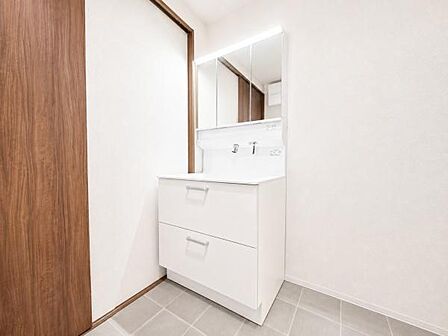 豊富な収納スペース。収納が多いとお部屋が広く使えます!
