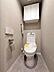 トイレ：清潔感のある内装のすっきりとしたデザインのトイレです。水周りが綺麗だと安心ですね。