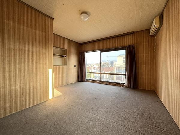 寝室