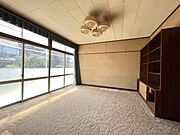 8帖の洋室はゲストルームとしても使えます