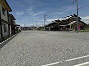 前面道路は6ｍでゆったり