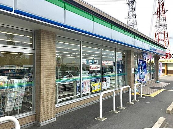 ファミリーマー...