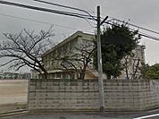 岸和田市立春木中学校まで942m