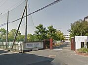 高石市立高石中学校まで1939m