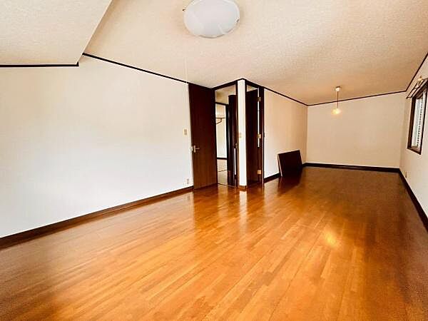 洋室を拡大表示