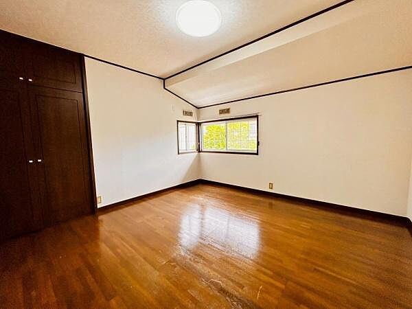 洋室を拡大表示