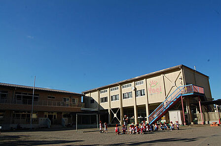 岸和田市立八木幼稚園まで615m
