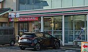 セブンイレブン貝塚二色浜南店まで581m