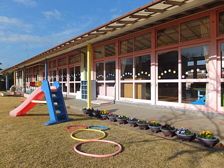 阪南市立尾崎幼稚園まで559m