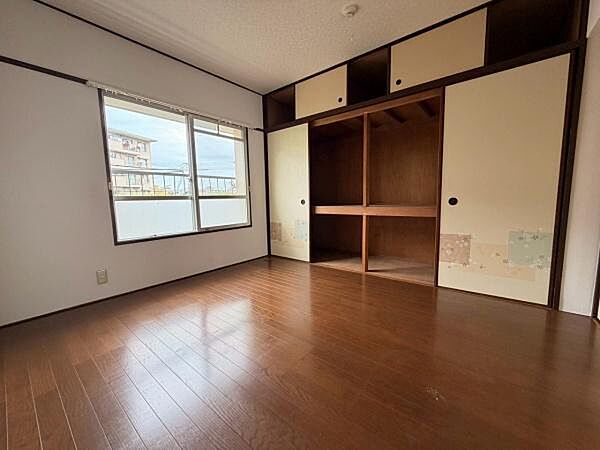 洋室を拡大表示