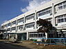 周辺：和泉市立鶴山台南小学校まで693m