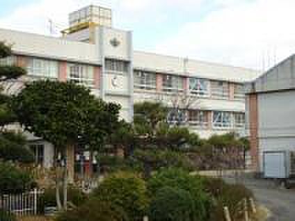 和泉市立信太中学校まで1130m