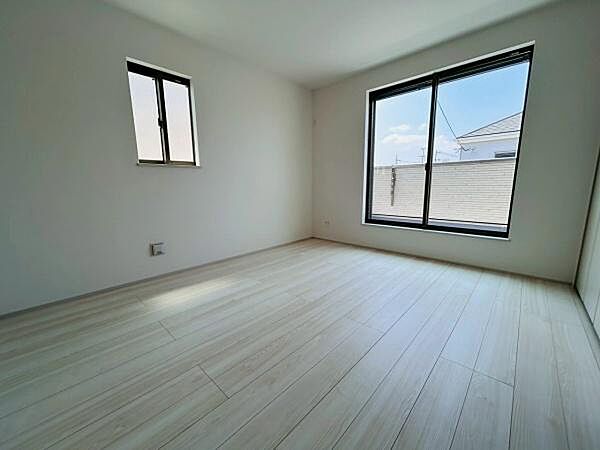 洋室を拡大表示