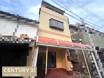 外観:阪急宝塚線池田駅徒歩9分の立地。鉄骨造3階建てとなっております。建物は85.89平米ございます。 外観:阪急宝塚線池田駅徒歩9分の立地。鉄骨造3階建てとなっております。建物は85.89平米ございます。