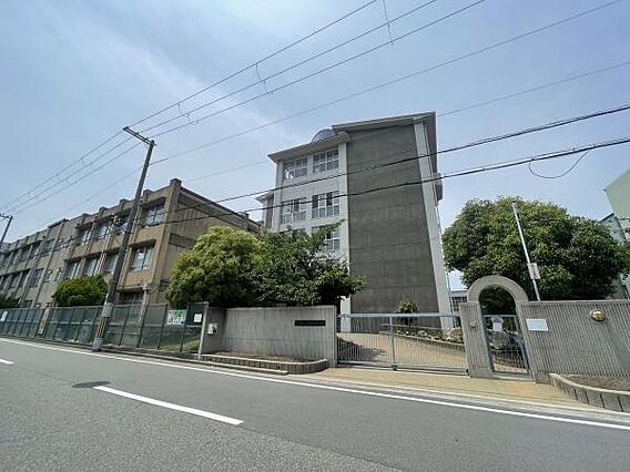 堺市立月洲中学...