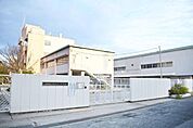大阪狭山市立第三中学校まで380m