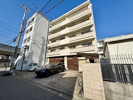 ■毎週土・日・祝のご対応可能■お忙しい方も、お仕事前やお仕事帰りなどお客様のご都合に合わせてご案内致します!キッズルーム・駐車場完備!