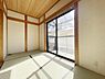 和室：室内にいても、たっぷりの陽光と爽やかな風を感じて頂ける、開放感あふれる居室です。