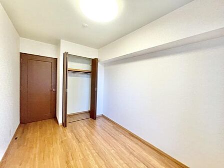 収納を完備!ベッドや机の配置もしやすく好きなものを飾る楽しみもあるお部屋♪お好みの部屋を自由につくることができます!