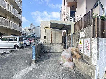 ゴミ置き場