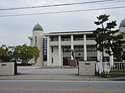 長浜市立北中学校まで504m