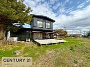 落ち着いた雰囲気の外観デザイン